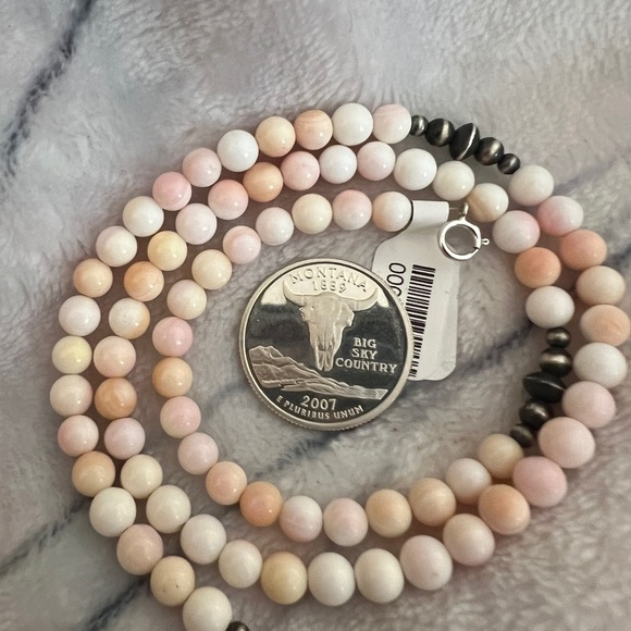 ❤️ 8mm 18” Queen Pink Conch Necklace with Sterling Desert Navajo Pearls Saucers - Picture 9 of 12